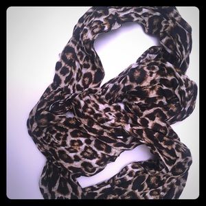 Leopard handmade scarf